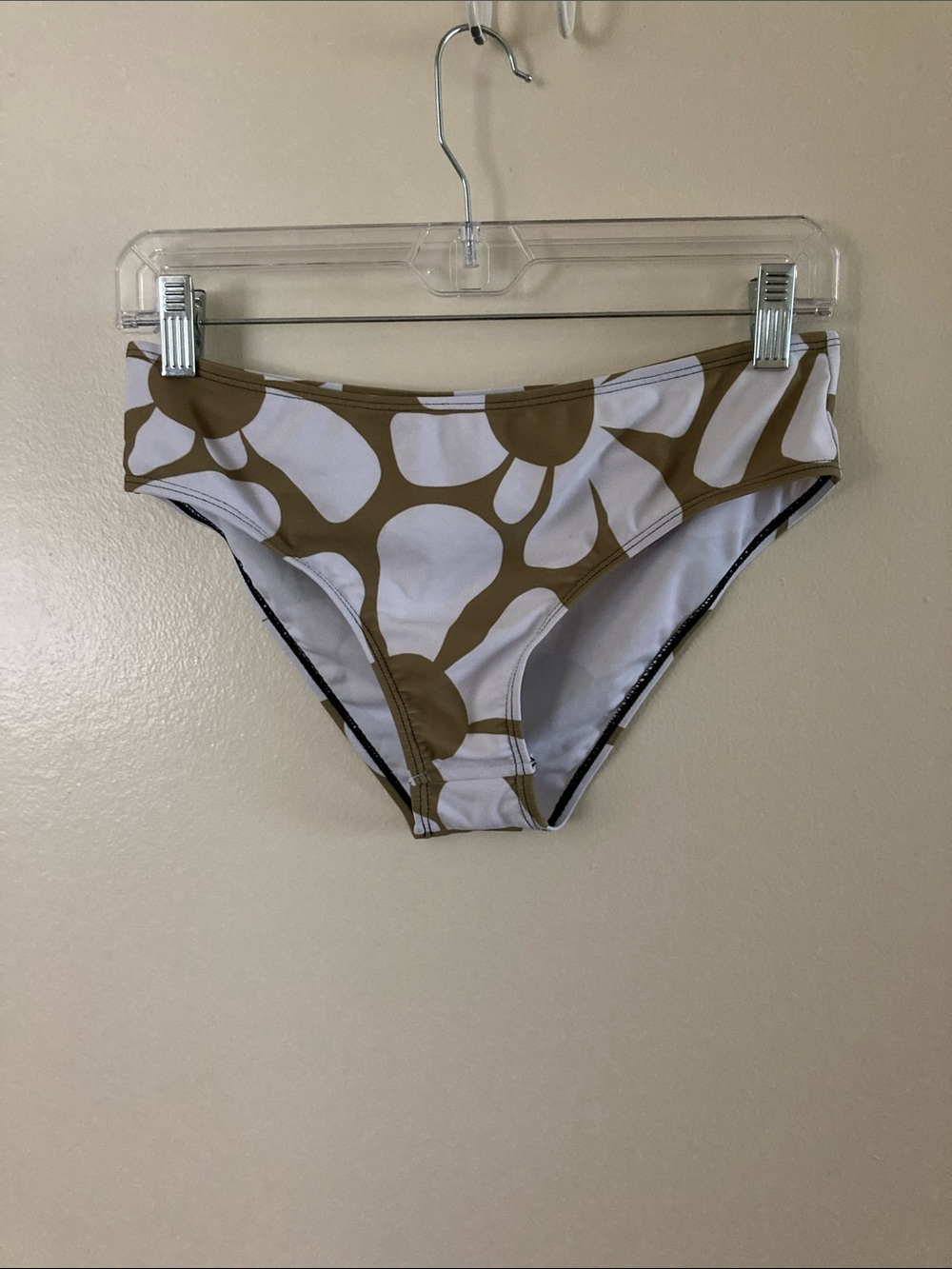 Patterned White and Tan Mid-Rise Bikini Bottoms